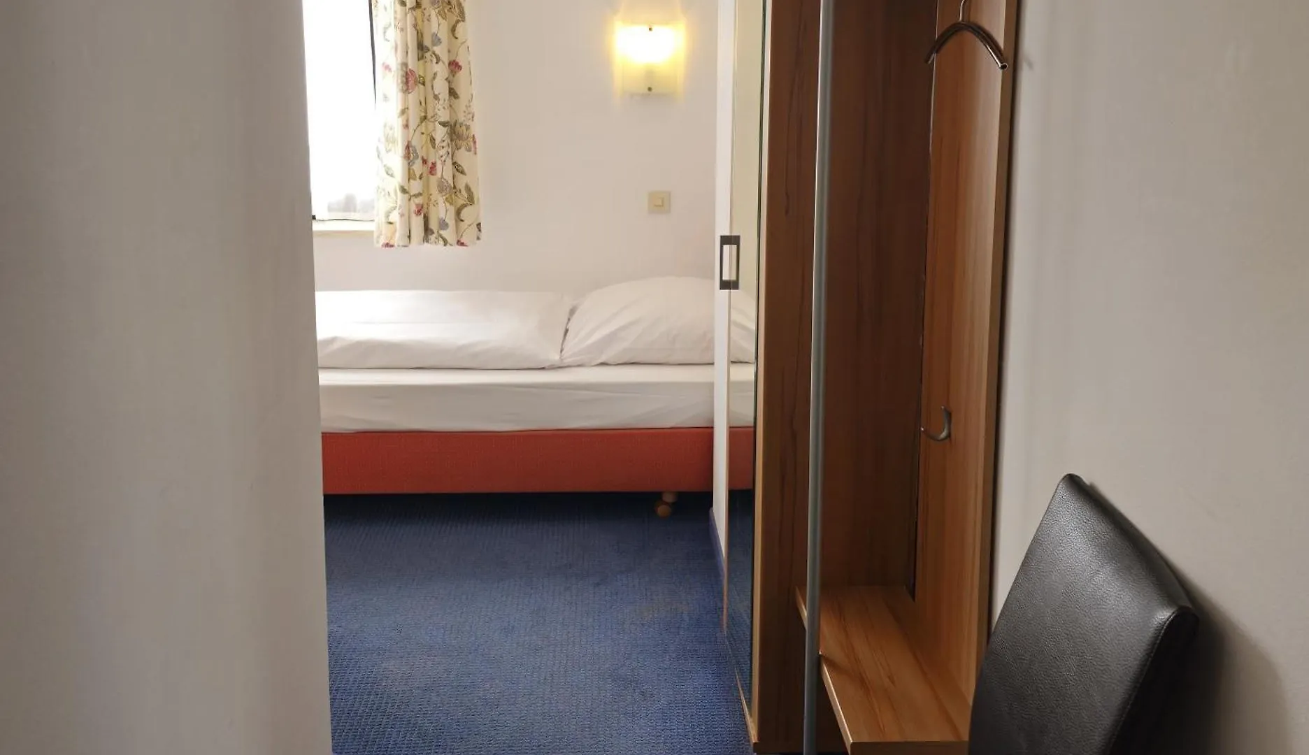 *** Guest house Hotel Neuner Munich Germany